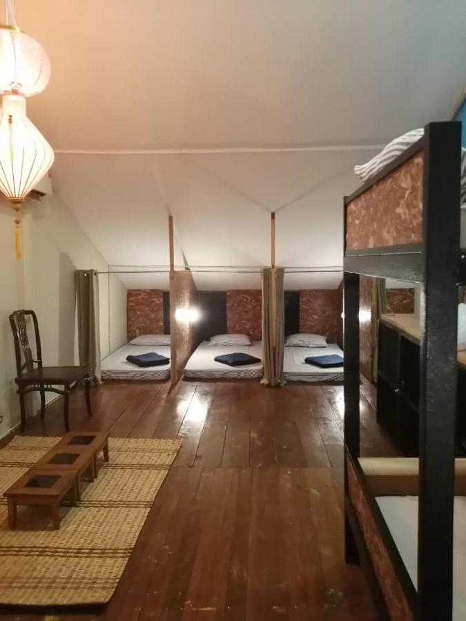 Lima.Tujoh Hotel Kuching Eksteriør billede